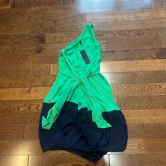 NWT Halston dress size 0 - Picture 1 of 3